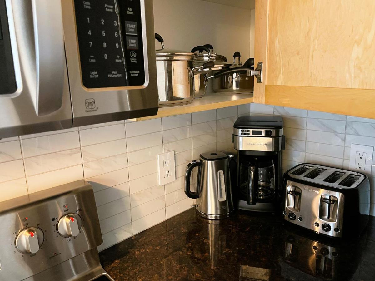 Renovated Chalet At Mystic Springs, Mountain Views, Pets Welcome! Canmore Zewnętrze zdjęcie
