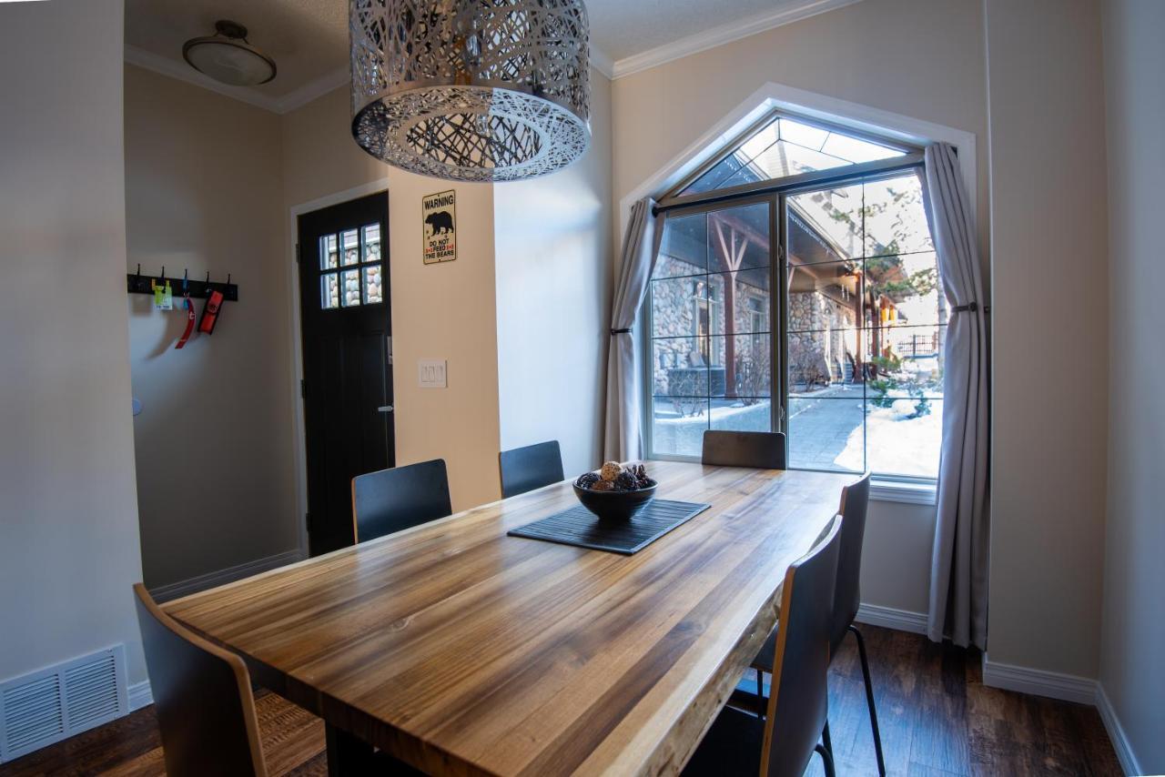 Renovated Chalet At Mystic Springs, Mountain Views, Pets Welcome! Canmore Zewnętrze zdjęcie
